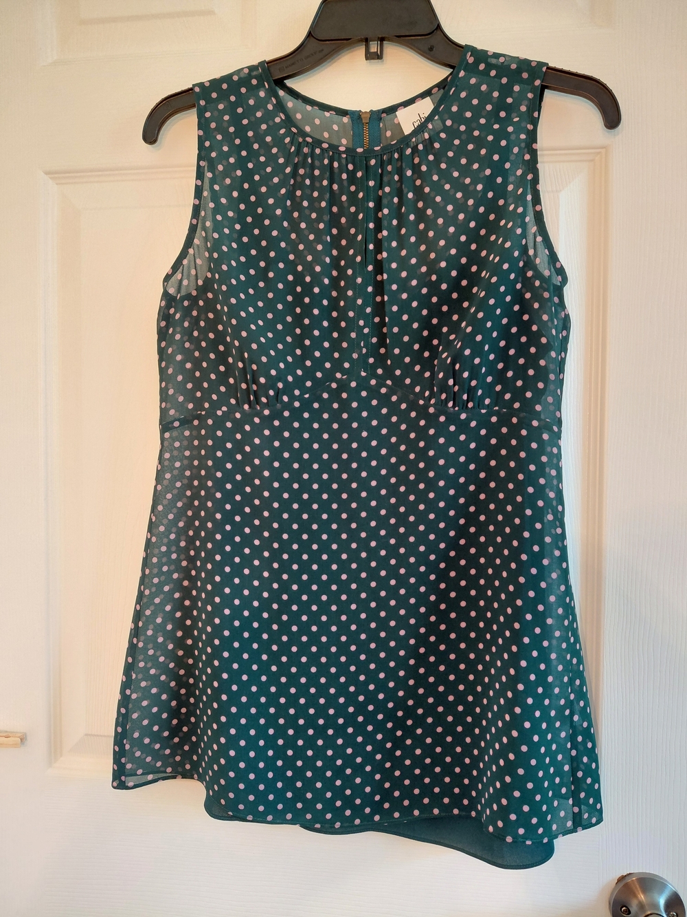 CAbi Forest Green Sleeveless Top with Light Pink Polka Dots Size XS